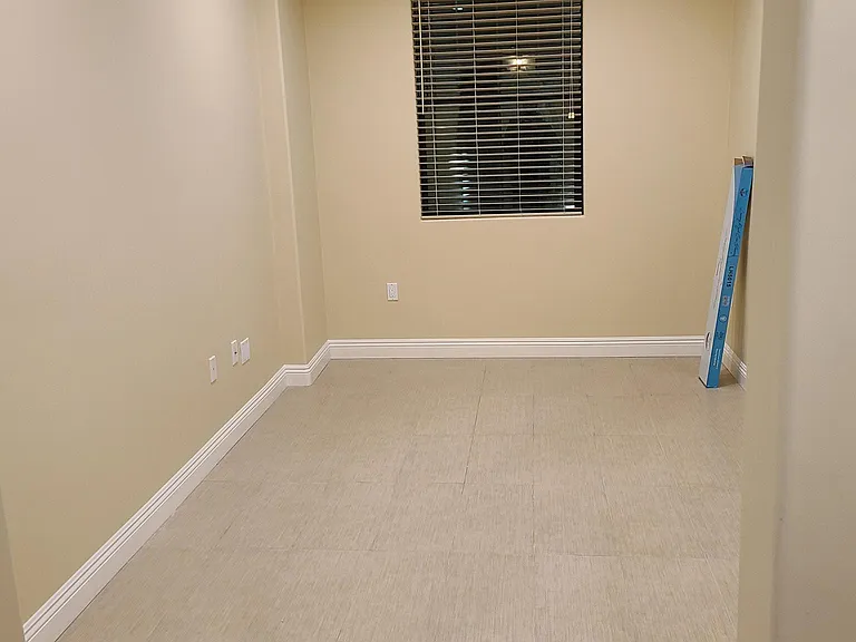 3138 Montrose Ave #101 — Photo 9