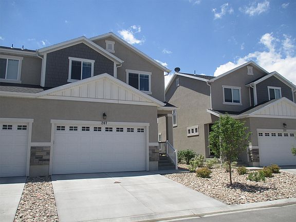 2nd image of 207 W Silver Springs Dr