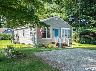 218 Deepwood Dr, Amston, CT 06231