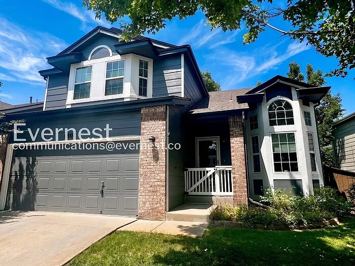 3 bed, 2.5 bath, 2128 sqft, $3,100 — Photo 1