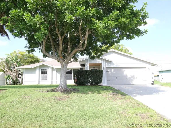 4586 SW Calloway St, Port Saint Lucie, FL 34953