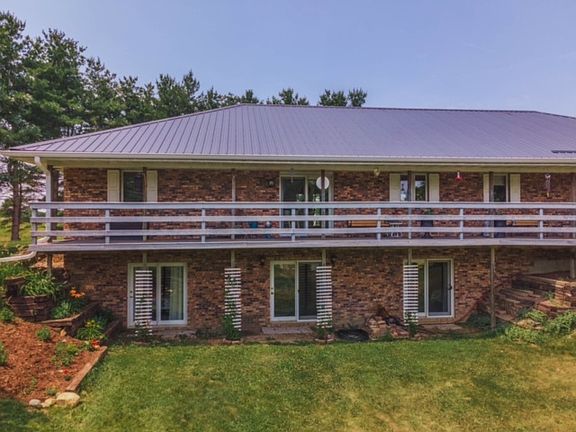 4th image of 431 County Road 2600 E