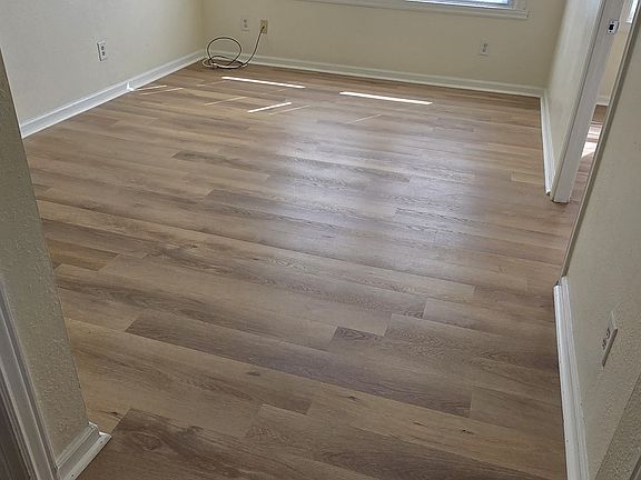 2nd image of 3602 E Fall Creek Parkway North Dr #C