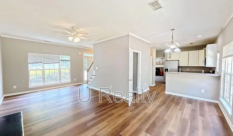 7236 Rock Island Rd — Photo 4