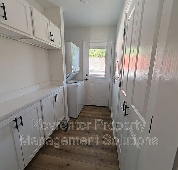 55 Breezewood Dr — Photo 32