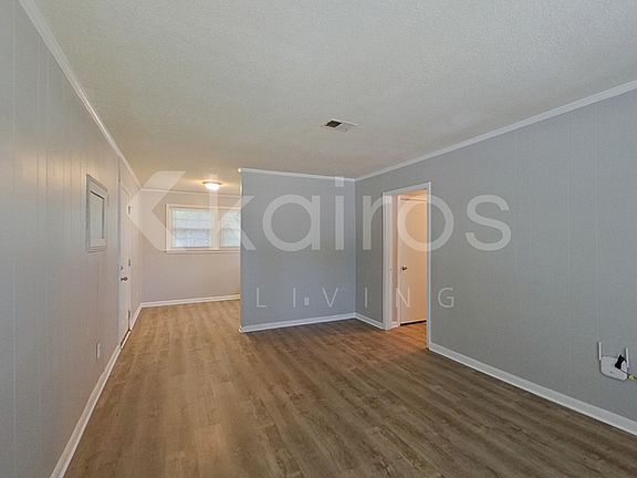 4th image of 2400 Julius Felder St