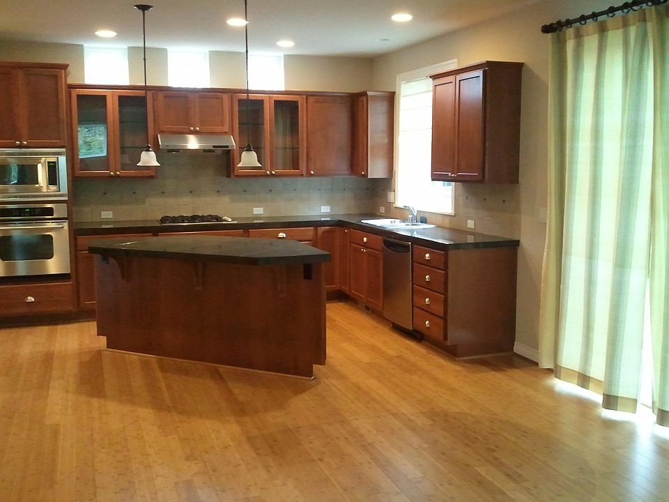 1st image of 22343 NE 6th Ct
