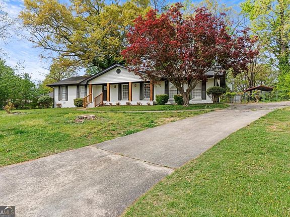 2nd image of 4328 Luxembourg Dr