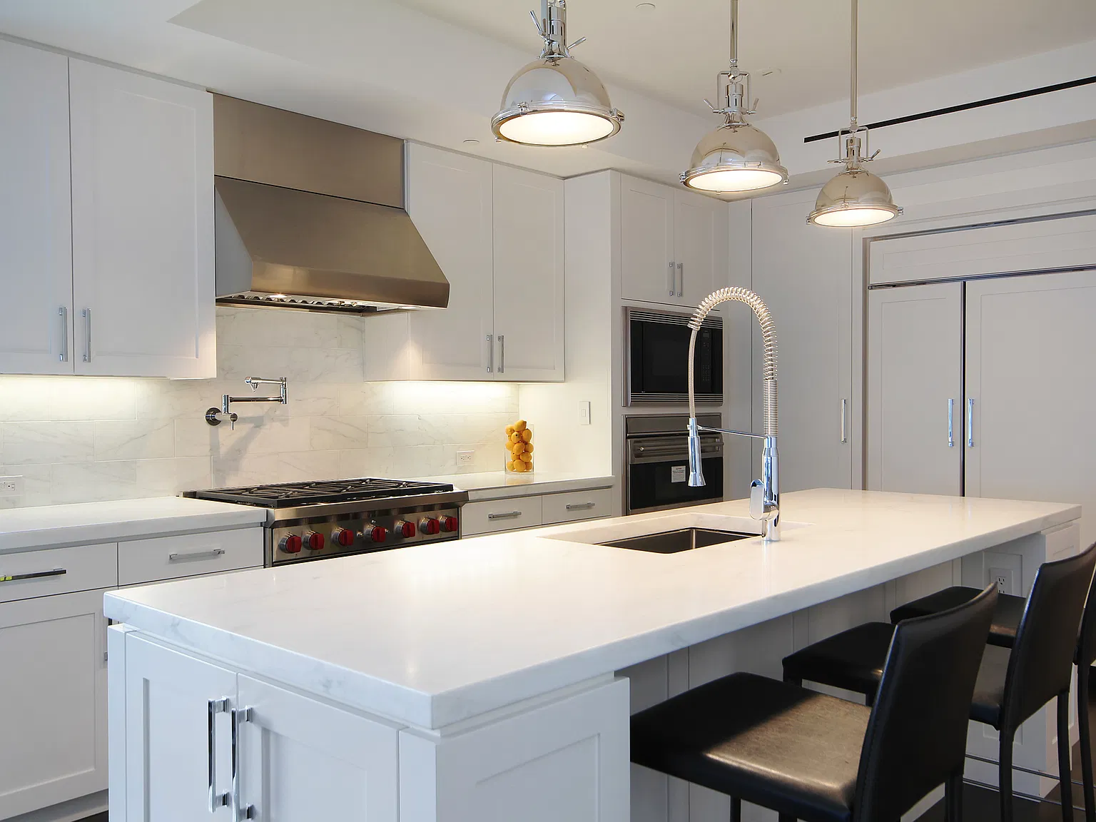 61 5th Avenue — Photo 3