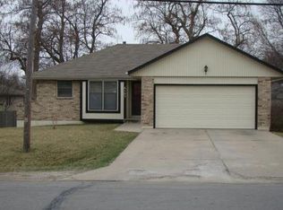 6503 High Grove Rd, Grandview, MO 64030