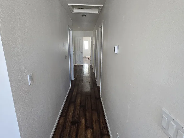 708 Eucalyptus Ave — Photo 24