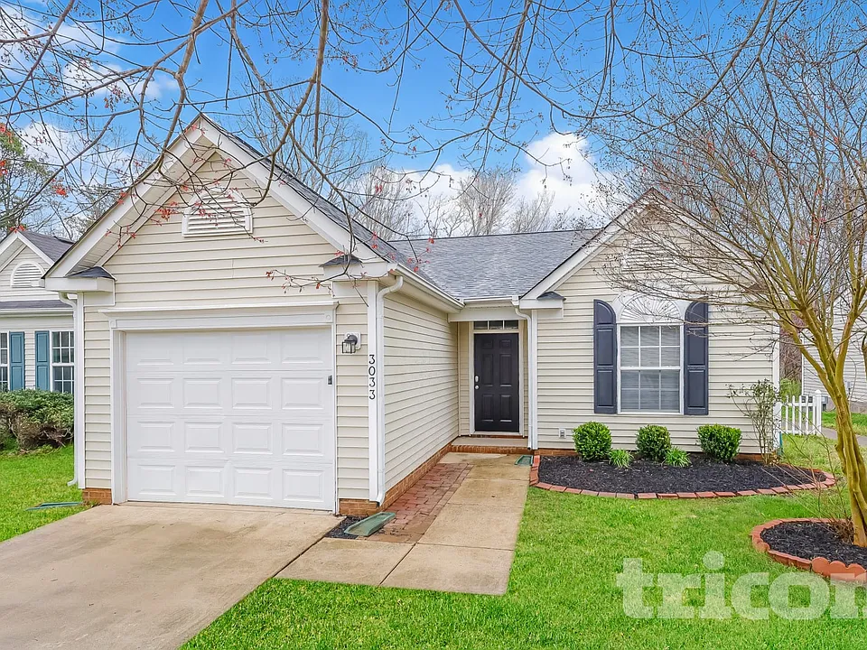 3033 Salmon River Dr