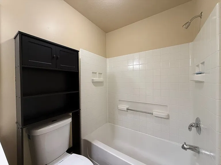 1463 Tucker St — Photo 10