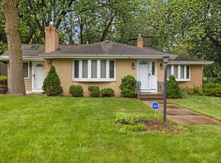 2000 Vernon Dr S, Minnetonka, MN 55305