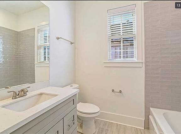 4th image of 4149 Dhemecourt St