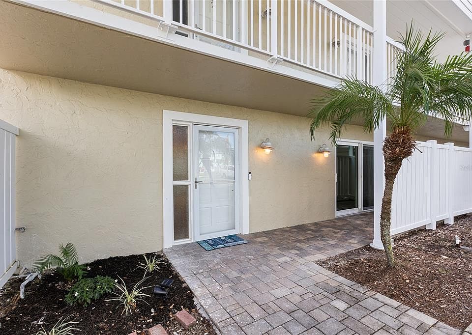 1st image of 433 S PAULA DRIVE #1