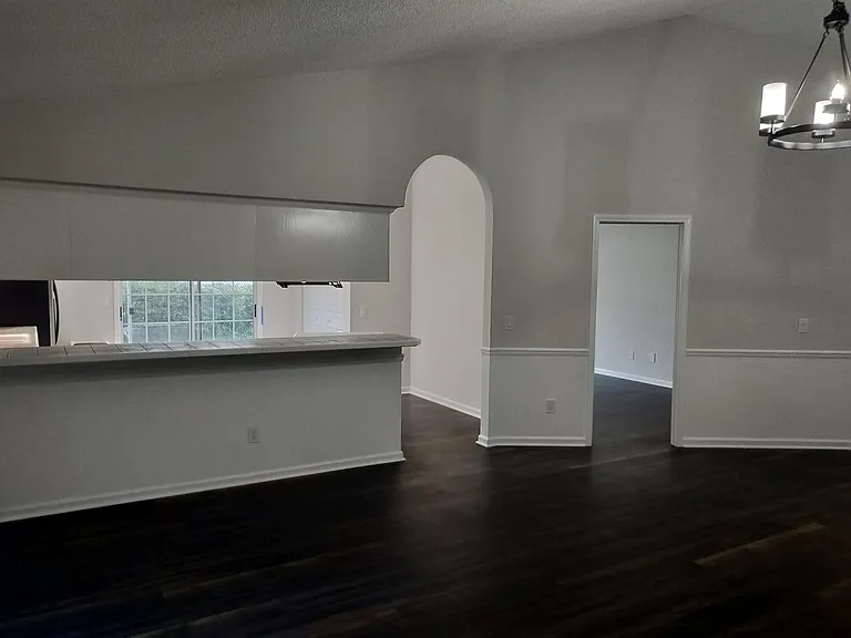 713 Chesswood Ct — Photo 15
