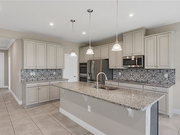 2nd image of 6065 Sequoia Cir