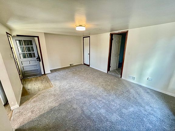 3rd image of 415 Beaver St #2