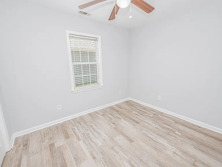212 Forest Park Dr — Photo 8