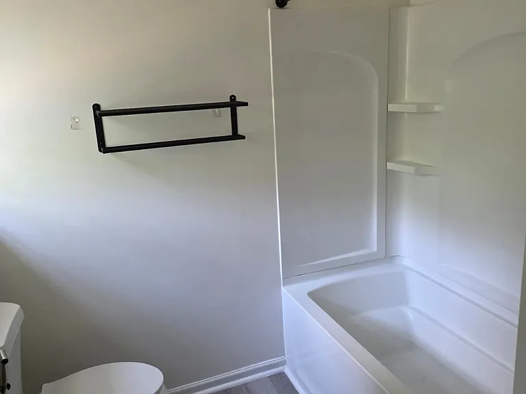 7925 Averette Hill Dr — Photo 3