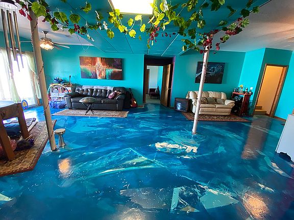 Lakefront Cavernish Bonus Rm