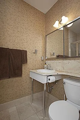 Sold by Modlin Group | media 9