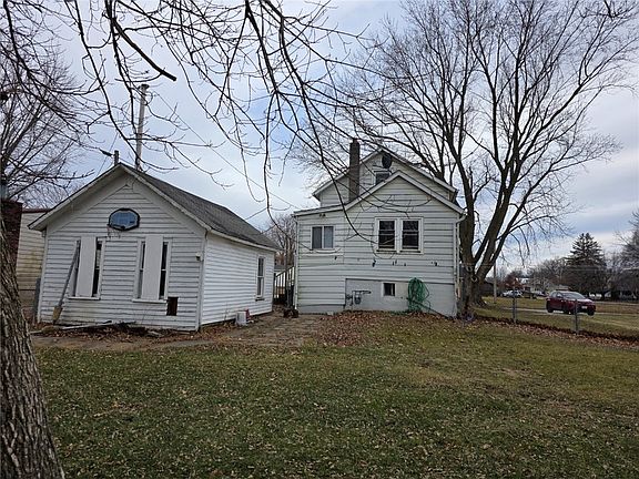 4th image of 658 Marengo Ave