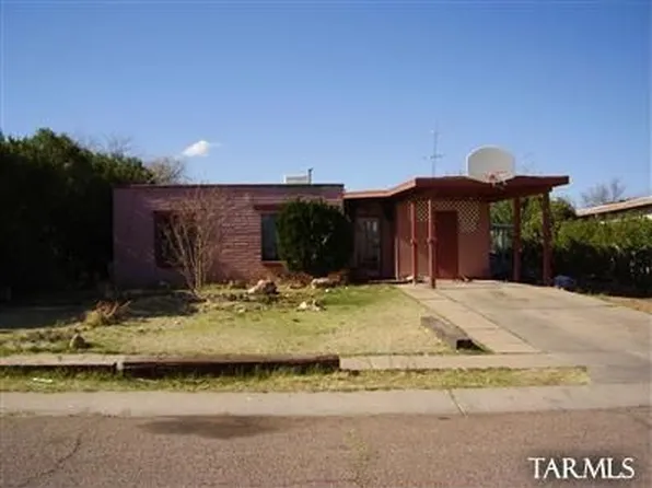 4864 W De La Canoa Dr, Amado, AZ 85645
