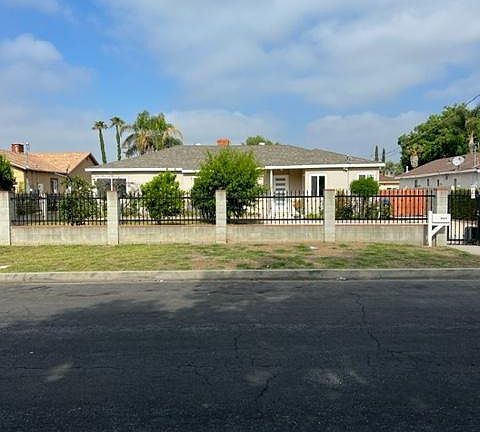 5th image of 7521 Amigo Ave
