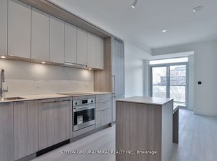 6 Greenbriar Rd E #317, Toronto, ON M2K 0H6
