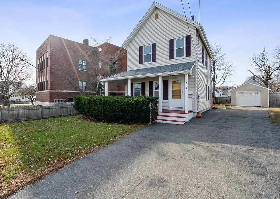1st image of 218 Essex St