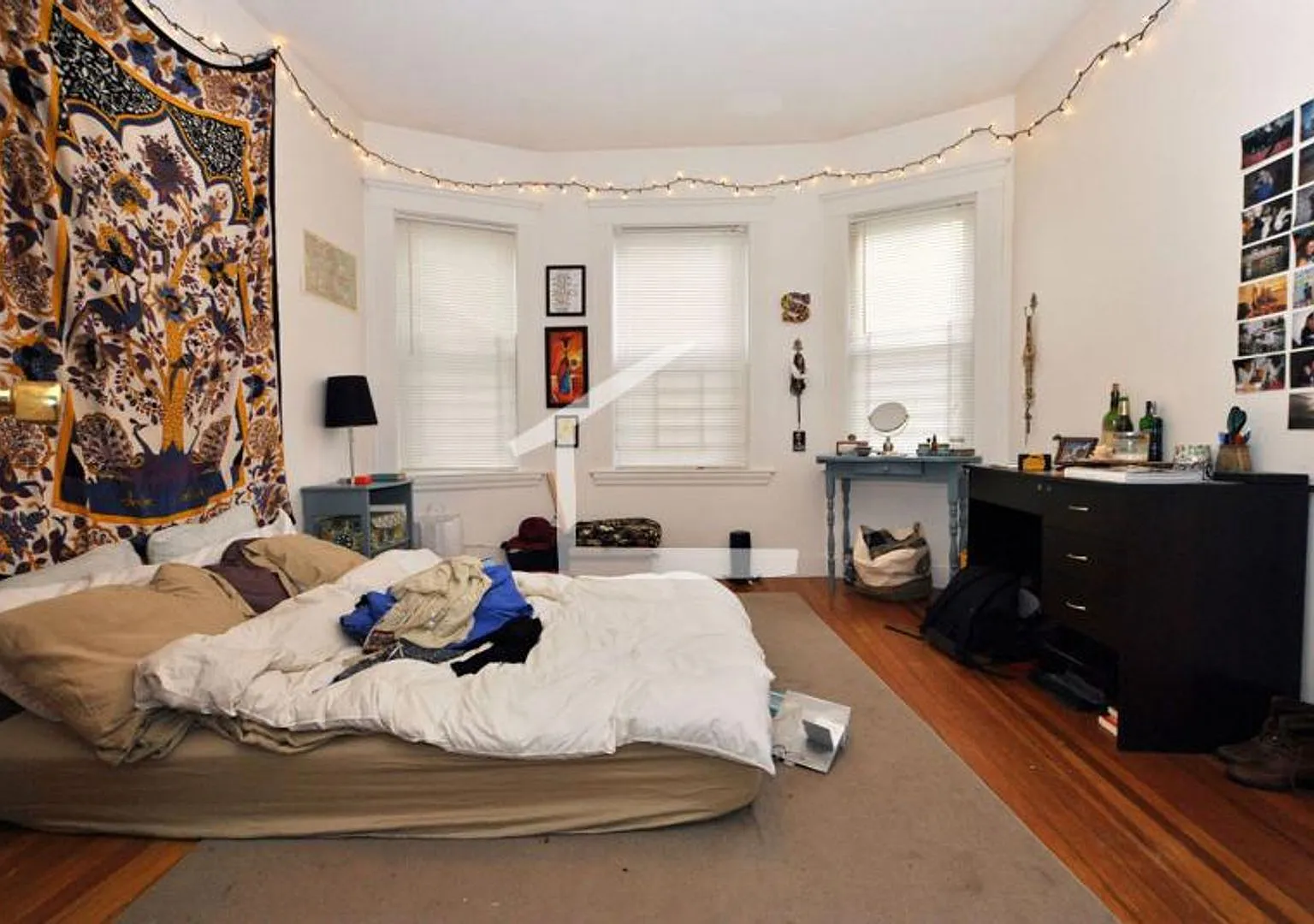 4 bed near green line Allston — Photo 2