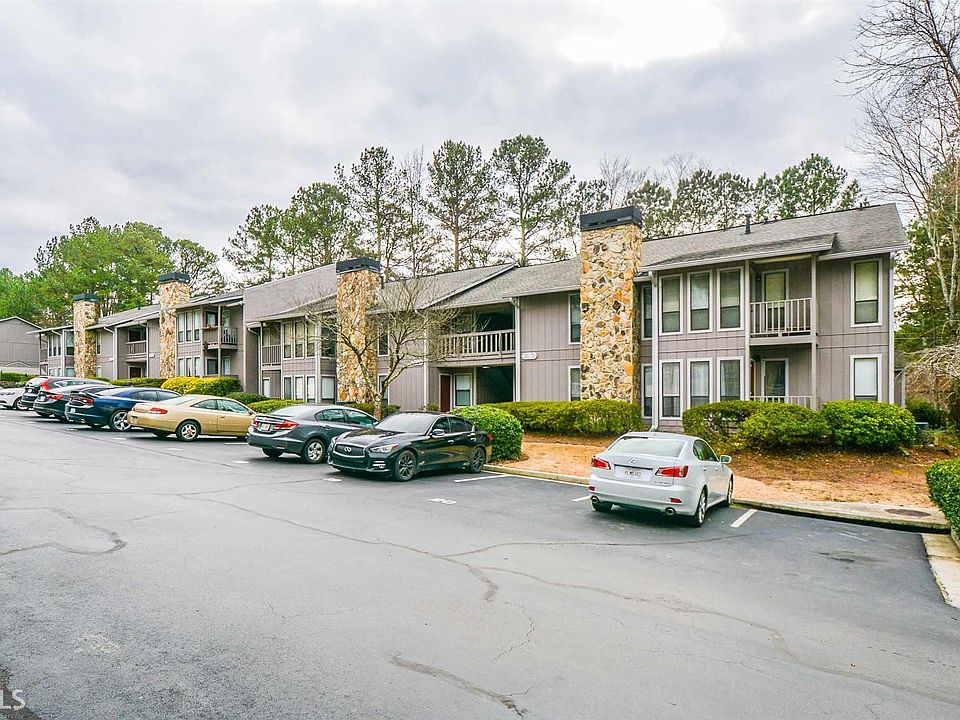 1st image of 3967 Woodridge Way #1
