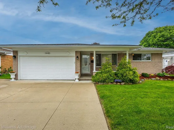 12848 E Forteen Mile Rd, Warren, MI 48088