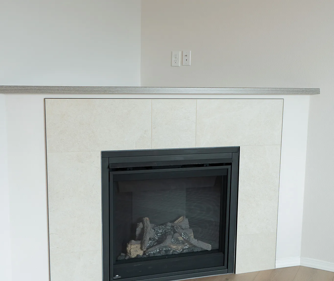 3 bed, 2.5 bath, 1440 sqft, $2,295 — Photo 3