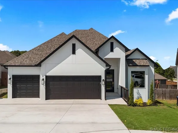 308 E Seattle St, Broken Arrow, OK 74012