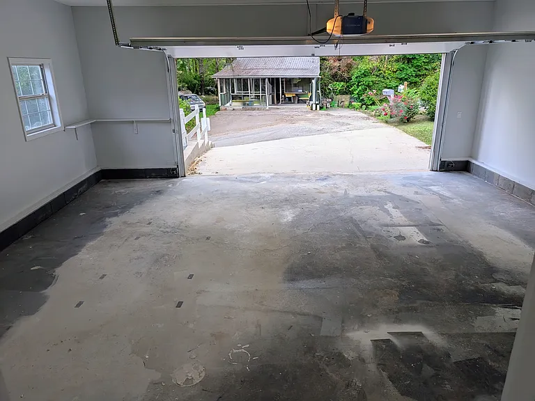 130 Hillside Dr — Photo 40