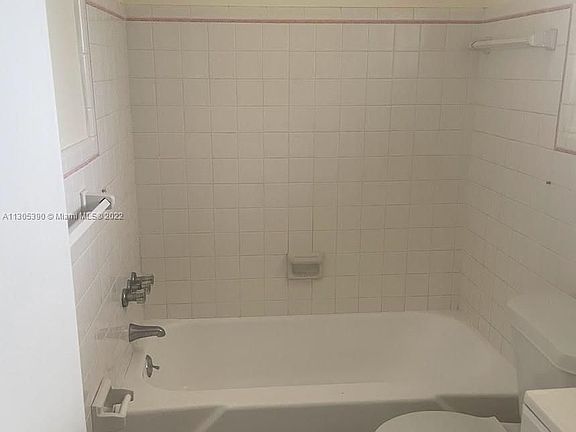 5th image of 521 N 20th Ave APT 10