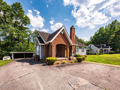 98 N Broad St, Lexington, TN, 38351