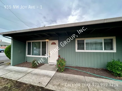 915 NW Joy Ave #1 Photo 1