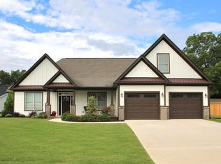 304 Charney Ln, Greer, SC 29651