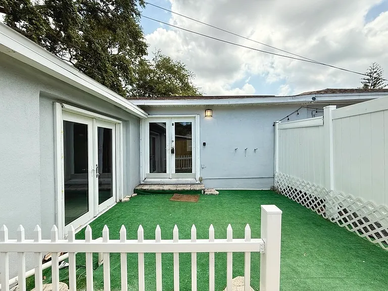 1436 San Juan Ct #B — Photo 21