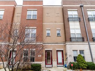 1211 W Grenshaw St, Chicago, IL 60607