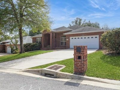 205 Eleases Xing, Crestview, FL, 32539