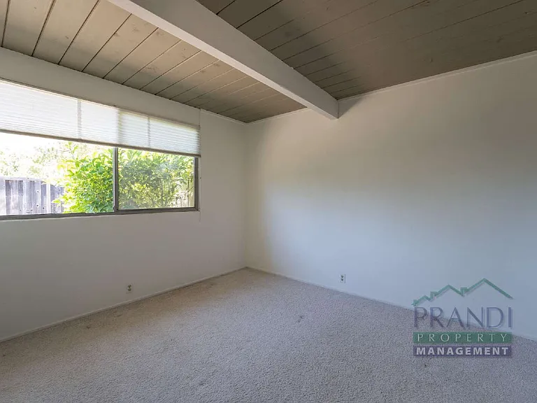 1221 Idylberry Rd — Photo 14