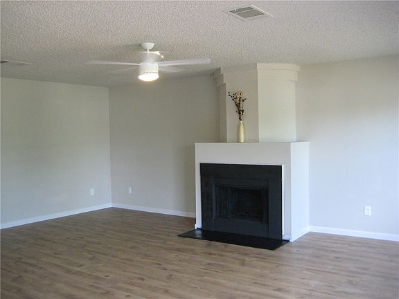 5th image of 18008 Regis Dr