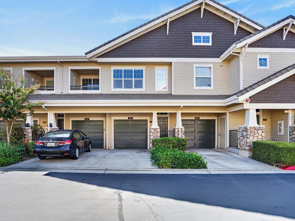 1st image of 2887 Brighton Beach Way