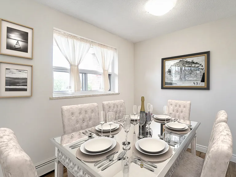 2673 King St E — Photo 10