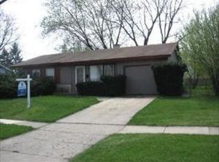 635 E Elk Grove Blvd, Elk Grove Village, IL 60007